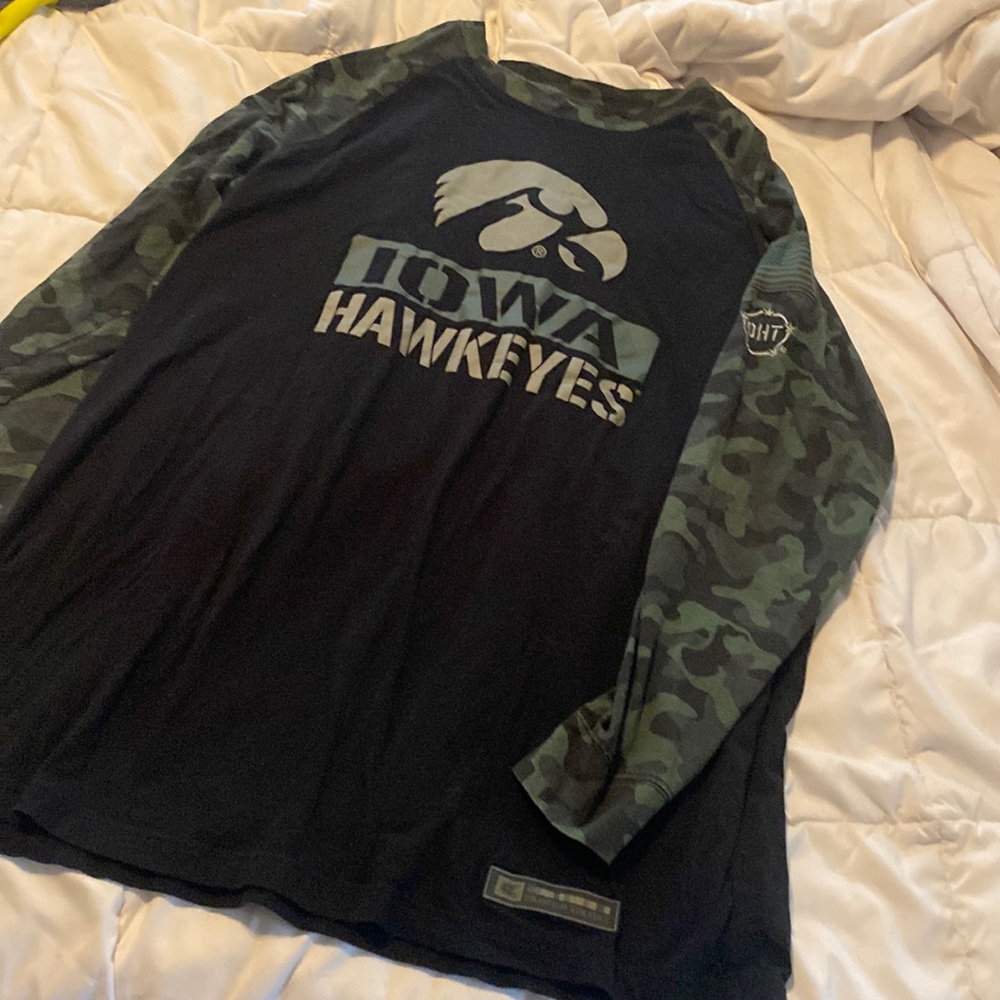 Iowa Hawkeyes Long Sleeve Shirt 2XLT